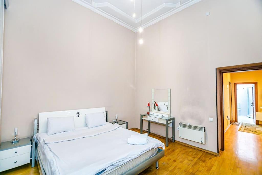 Apartment Azneft Meydani Baku Exterior foto