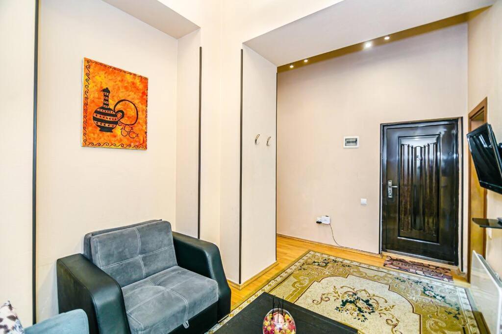 Apartment Azneft Meydani Baku Exterior foto